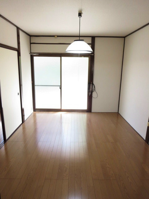 長谷川アパート 洋室６帖